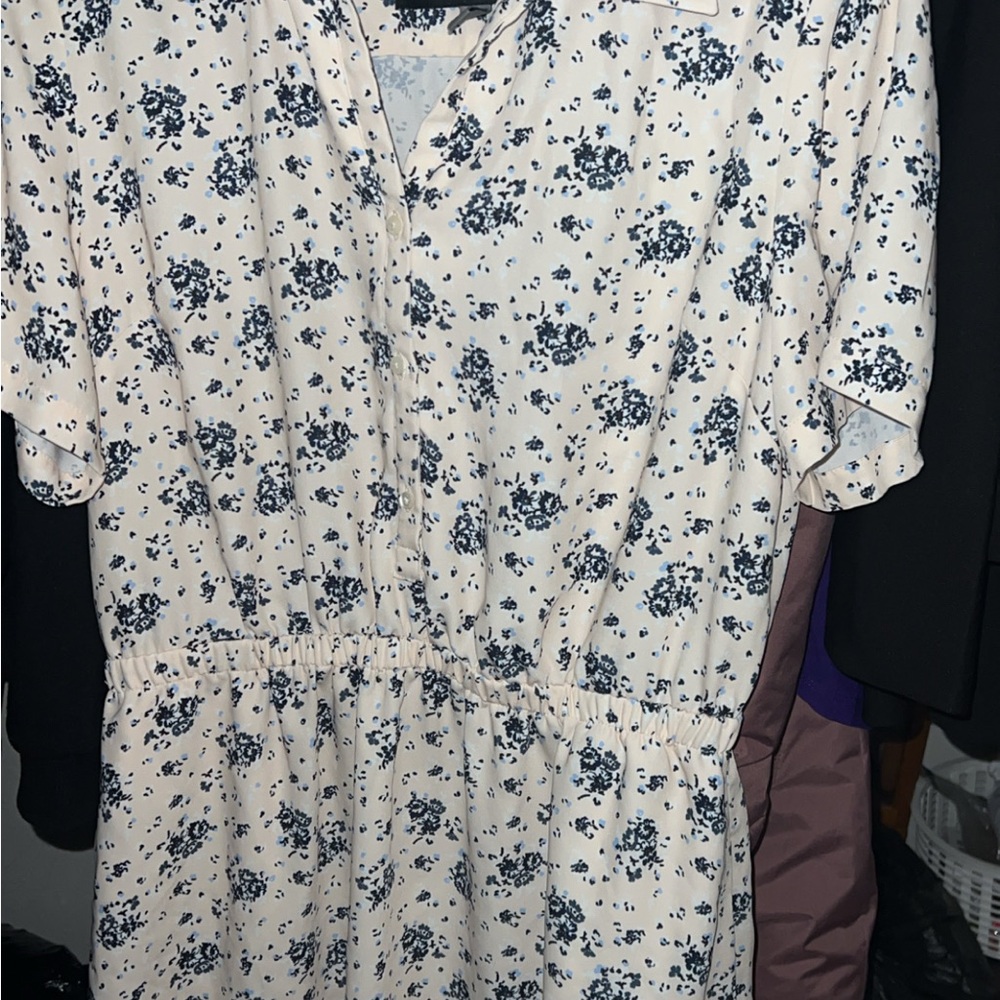 Calvin Klein Cream Buttons Dress WITH Pockets!!!